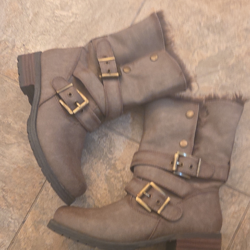 Steve Madden Tan Fur-Trimmed Winter Boots - Picture 2 of 6